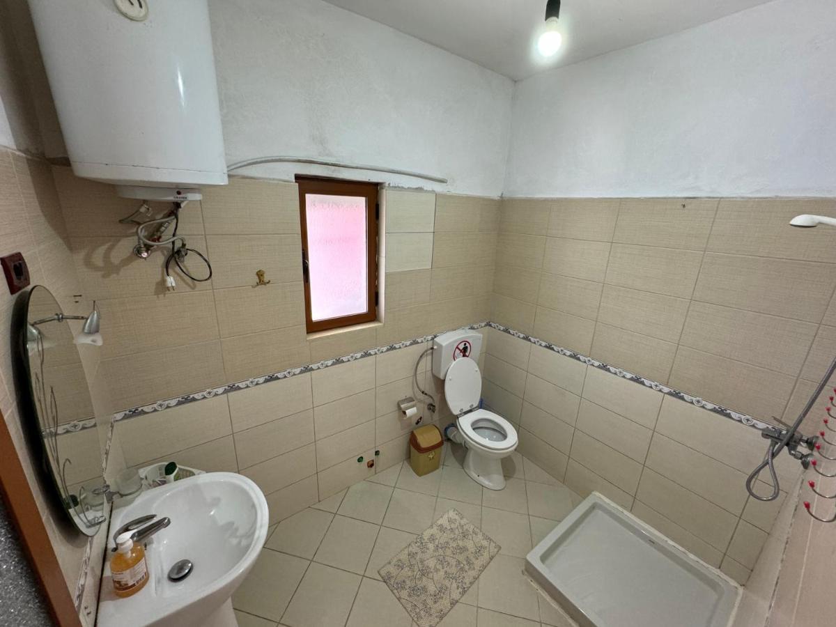 Vila Deda Lezhe Exterior photo